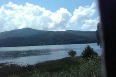 Il-cielo-si-specchia-nelle-acque-del-Lago